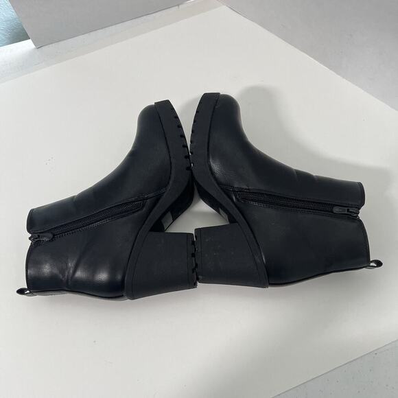 Moda Chics Black Booties Size 8 Chunky Heel Lug Sole Biker Fleece Lined - Picture 10 of 13